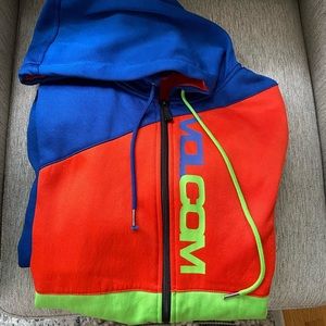 Volcom Men’s zip-up hoodie, size small